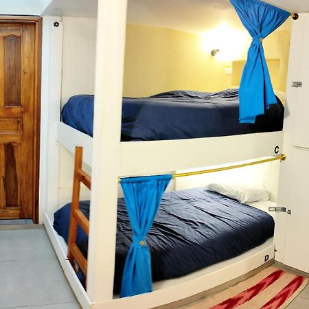 Minka Hostel Кито Экстерьер фото