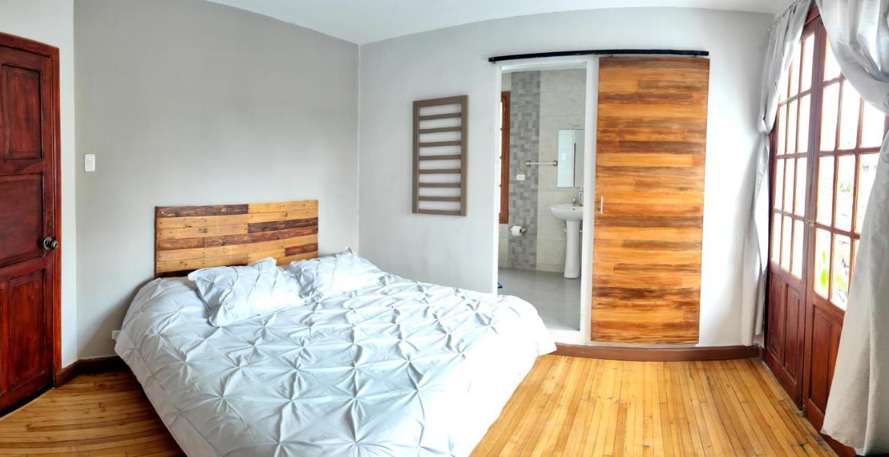Minka Hostel Кито Экстерьер фото