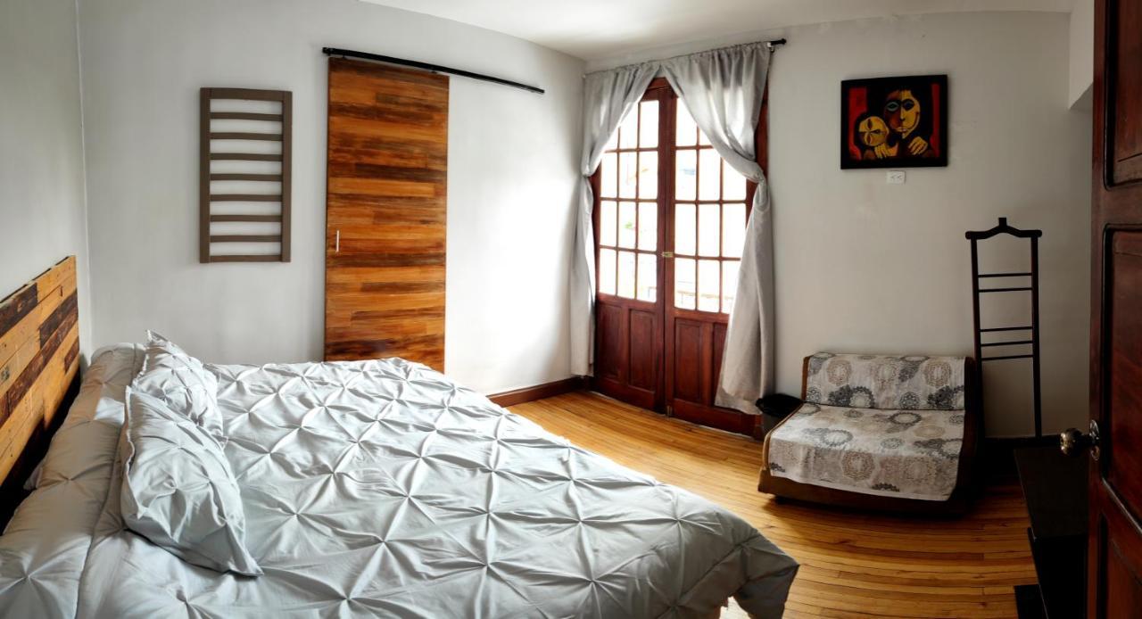 Minka Hostel Кито Экстерьер фото