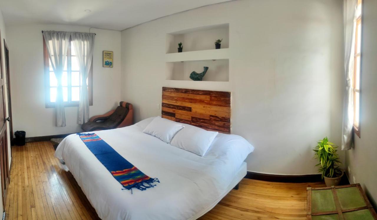 Minka Hostel Кито Экстерьер фото