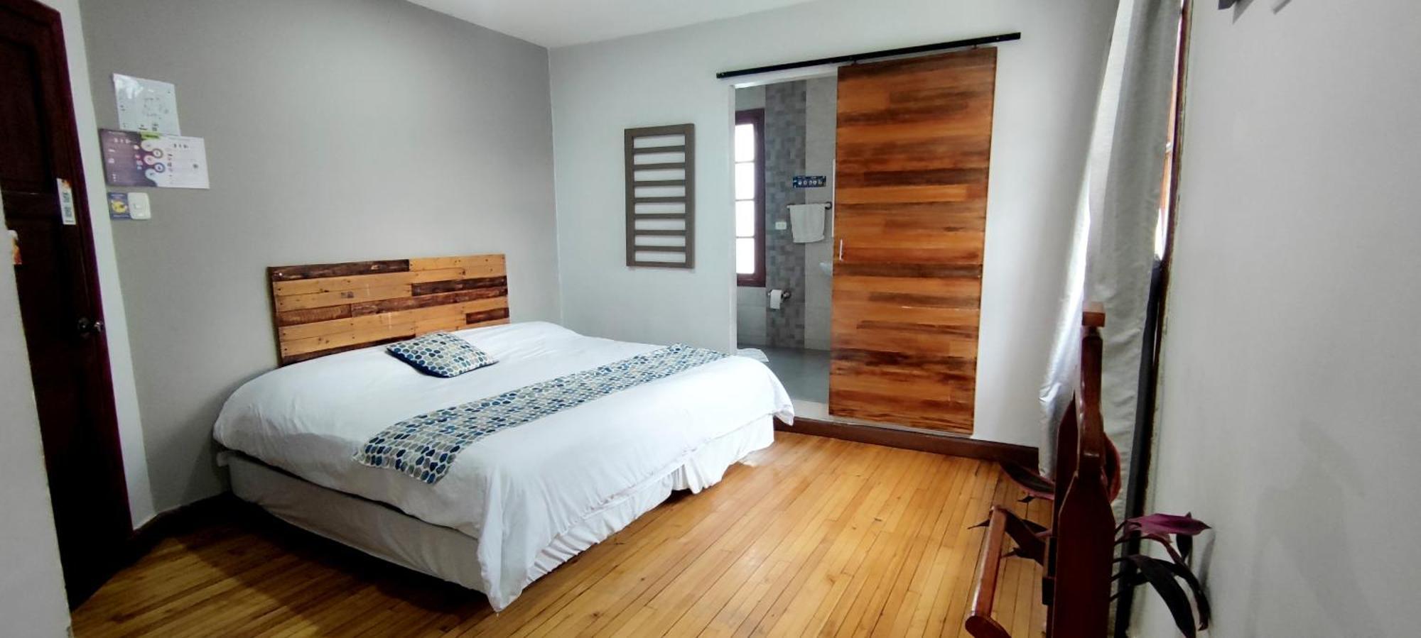 Minka Hostel Кито Экстерьер фото